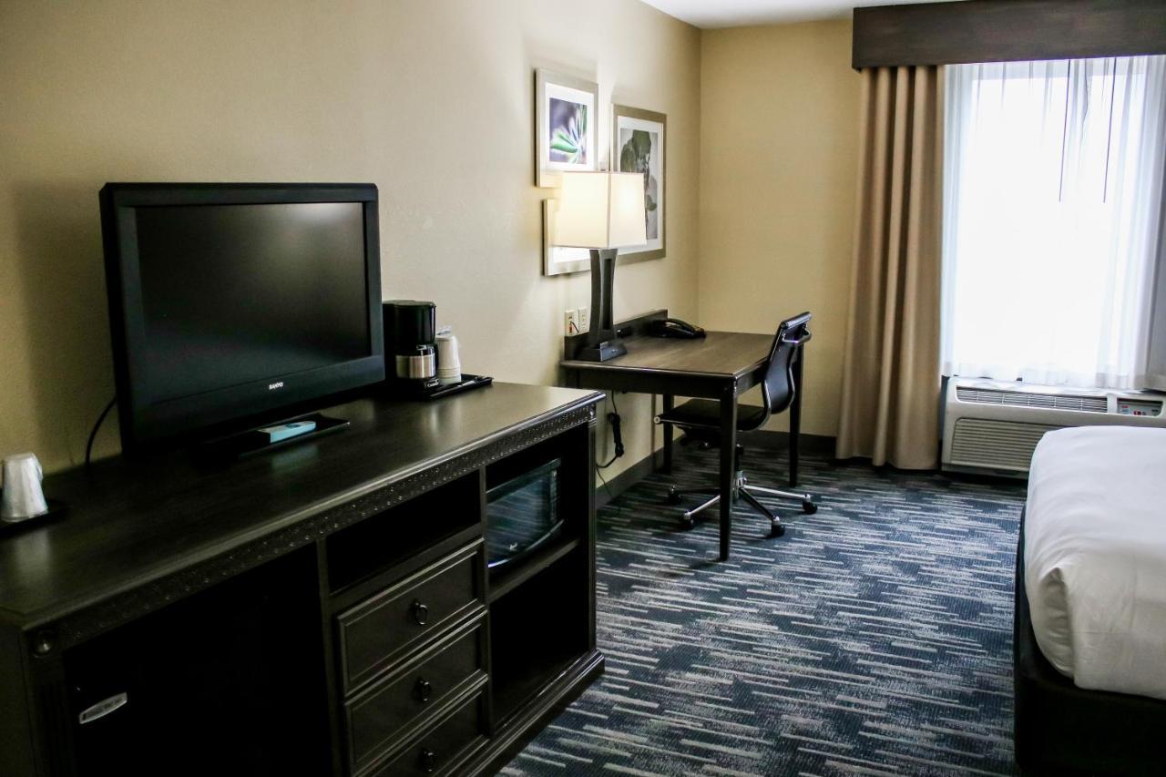 Country Inn & Suites By Radisson, Richmond West At I-64, Va เฮนริโค ภายนอก รูปภาพ
