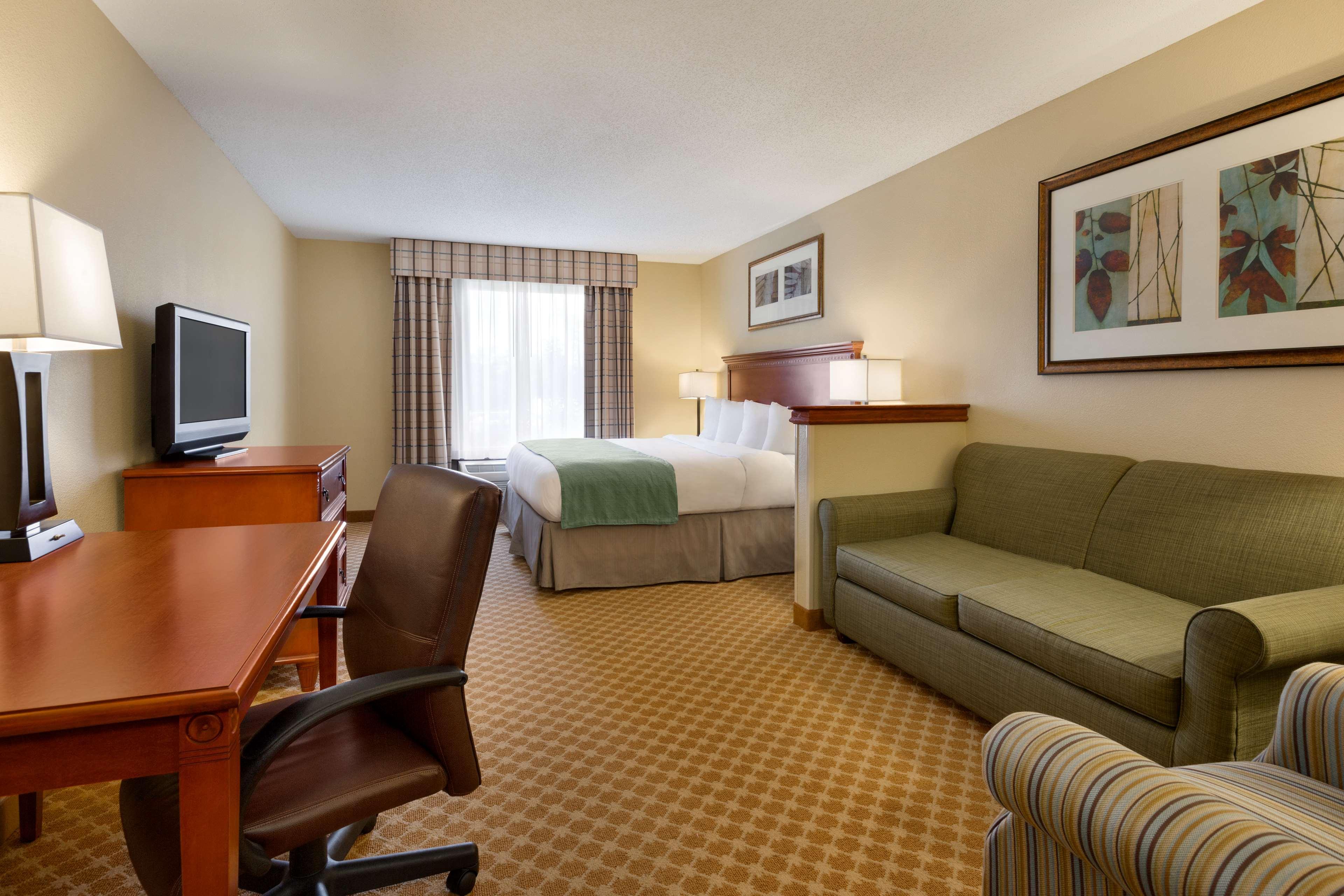 Country Inn & Suites By Radisson, Richmond West At I-64, Va เฮนริโค ภายนอก รูปภาพ